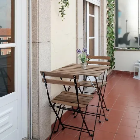 Apartment With Balcony In The Square *